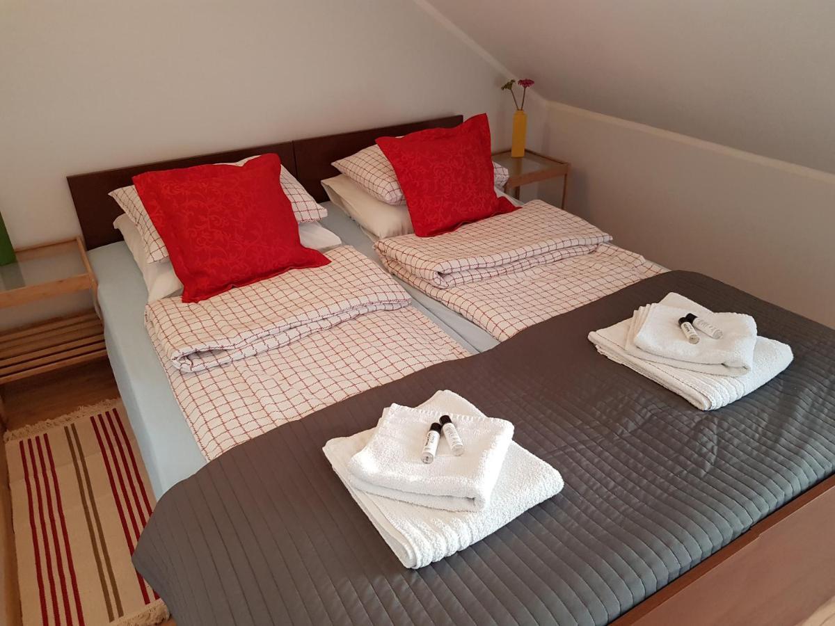 Bed and Breakfast Balaton Rowy à Rowy  Extérieur photo