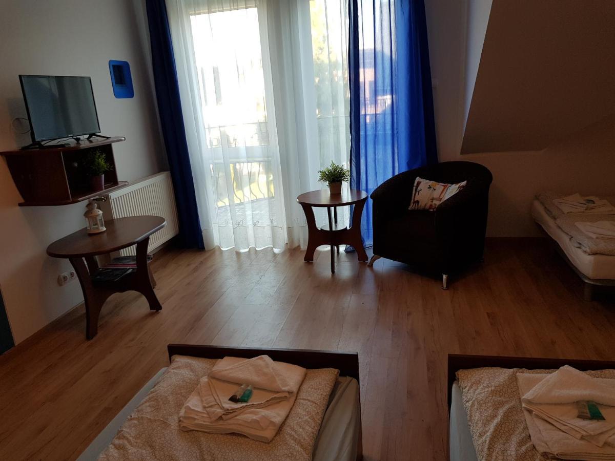 Bed and Breakfast Balaton Rowy à Rowy  Extérieur photo
