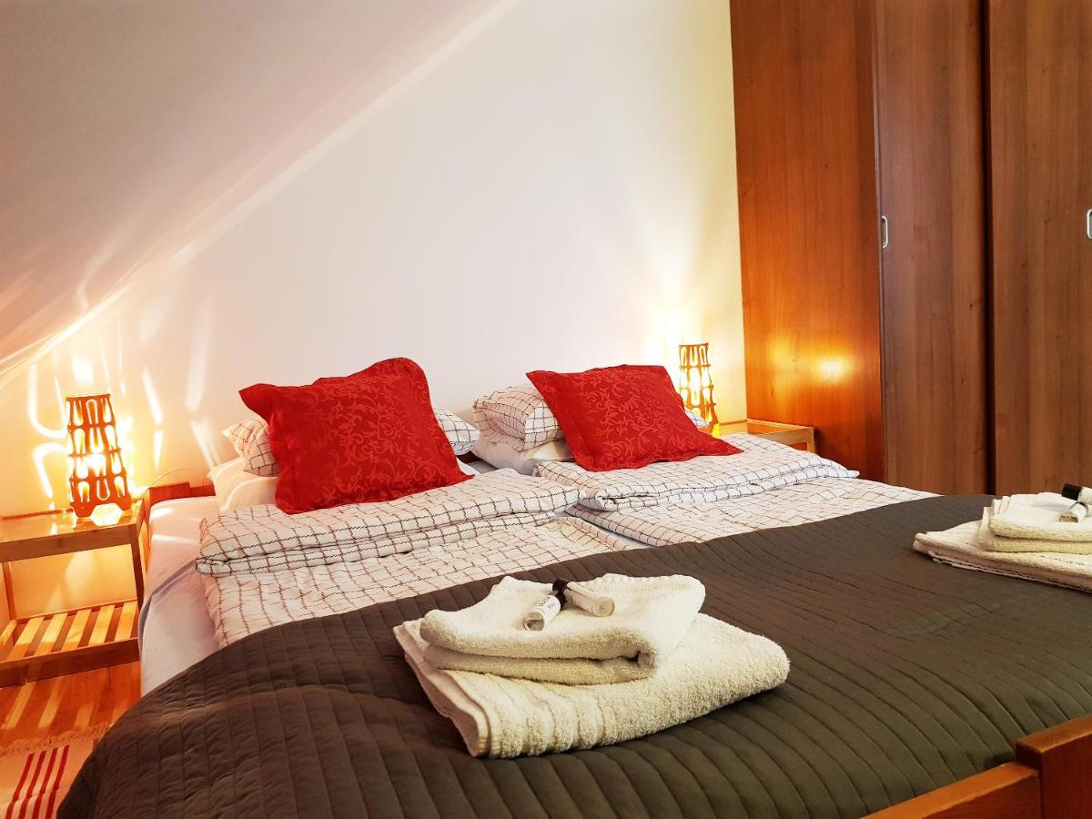 Bed and Breakfast Balaton Rowy à Rowy  Extérieur photo